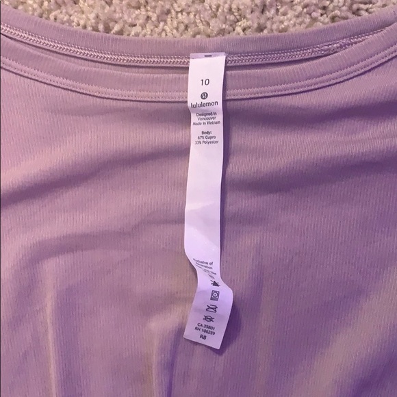 Lululemon shirt - Picture 2 of 3